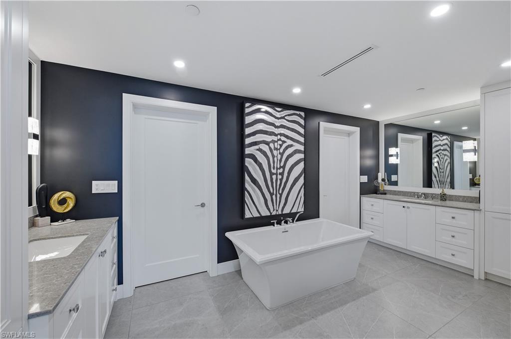 KALEA BAY TOWER 200 - Residential