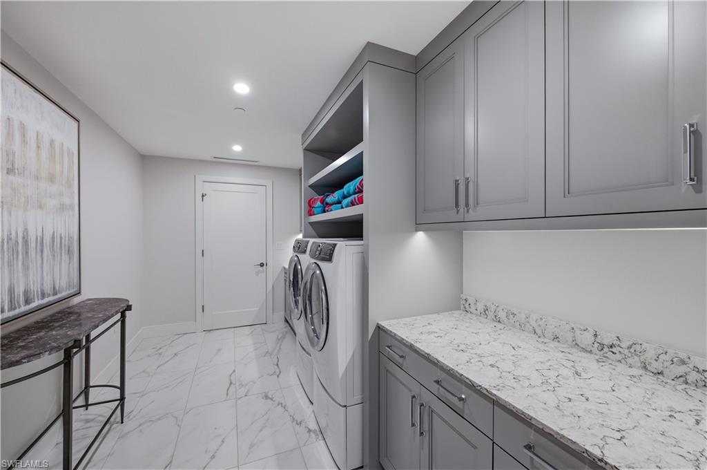 KALEA BAY TOWER 200 - Residential