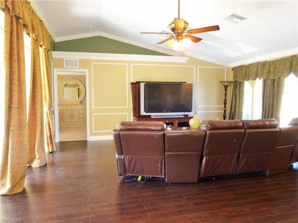 GOLDEN GATE ESTATES - Residential