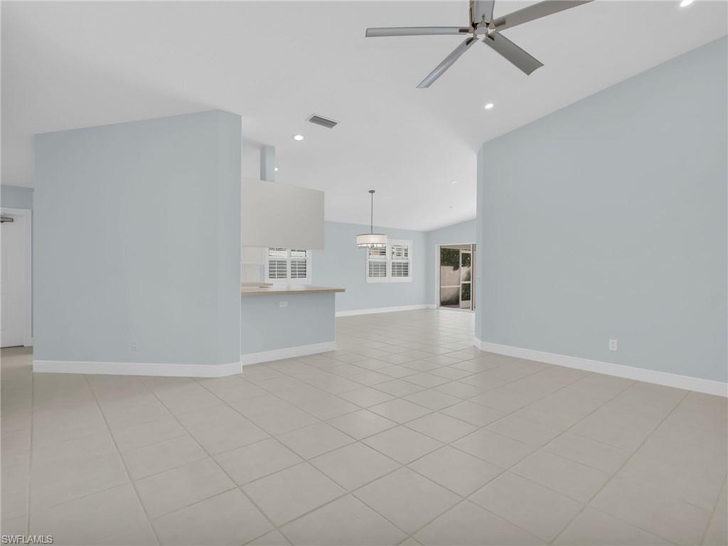 ISLAND WALK - Residential Lease