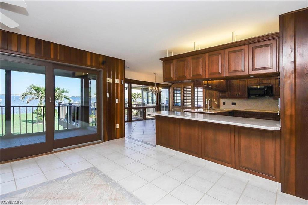 METES AND BOUNDS - Residential Lease