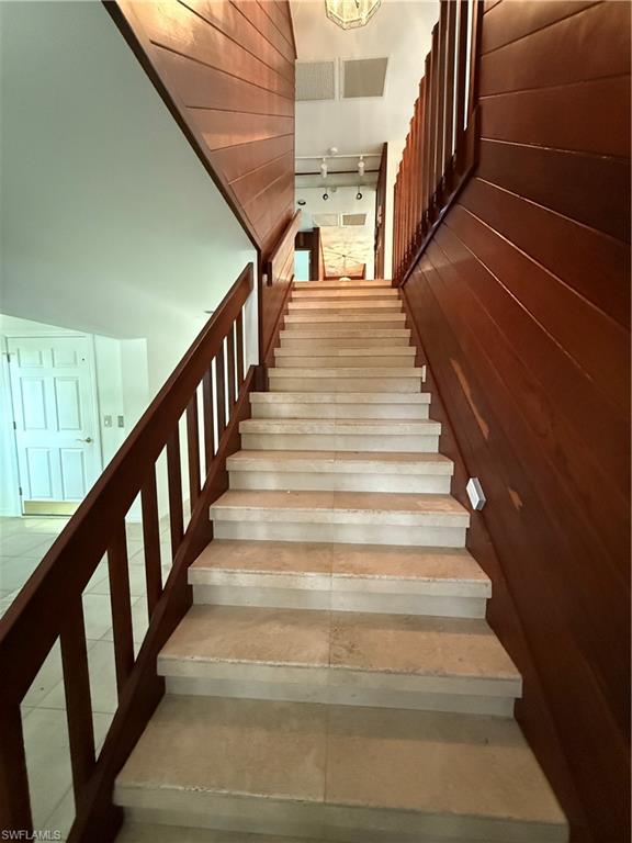 METES AND BOUNDS - Residential Lease