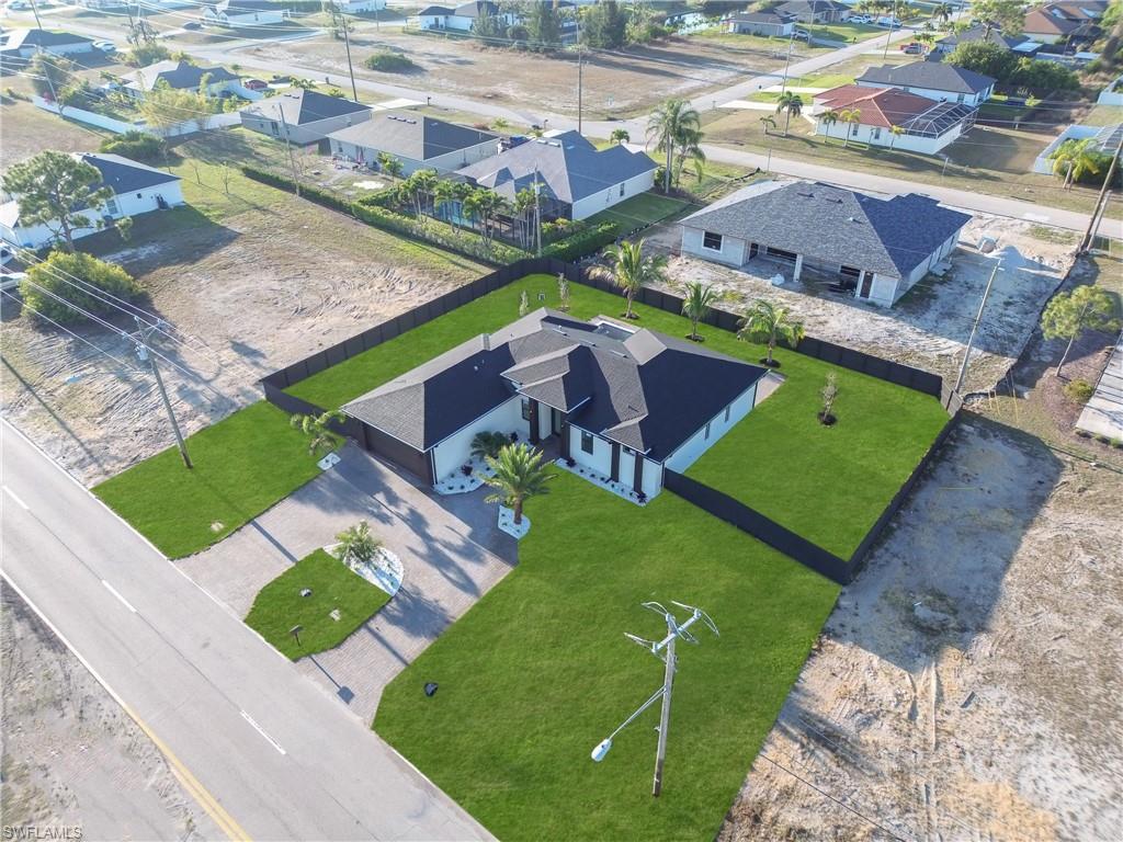 CAPE CORAL - Residential