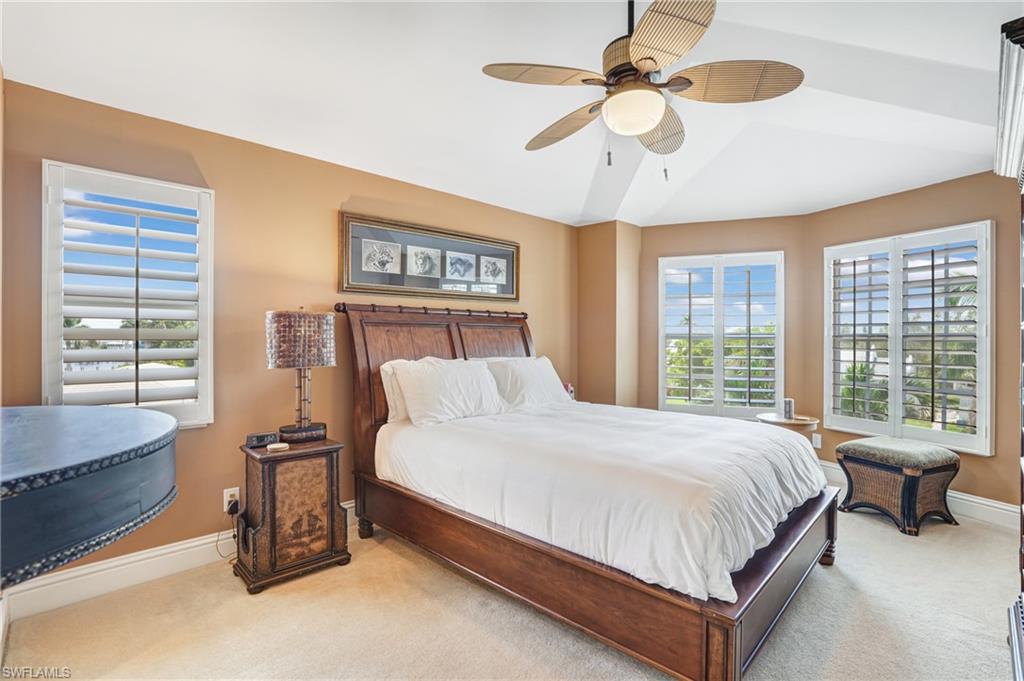 HOLIDAY HEIGHTS - Residential