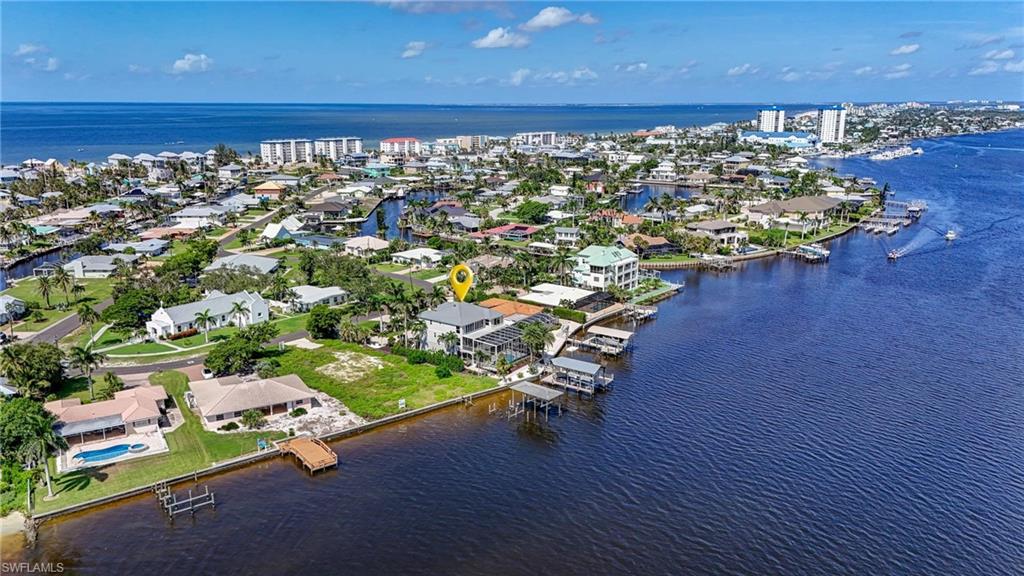 HOLIDAY HEIGHTS - Residential