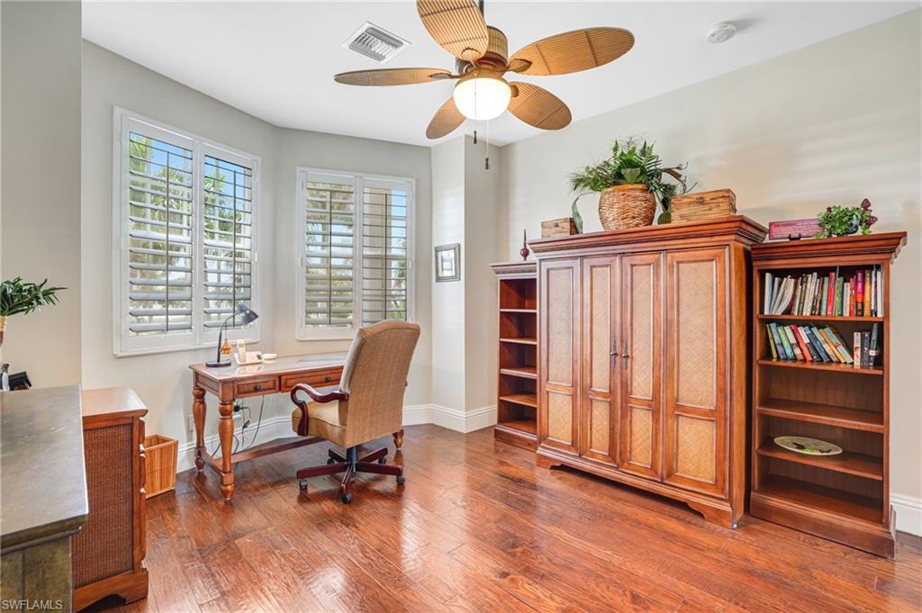 HOLIDAY HEIGHTS - Residential