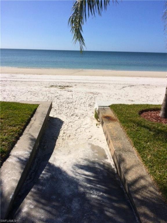 HOLIDAY HEIGHTS - Residential