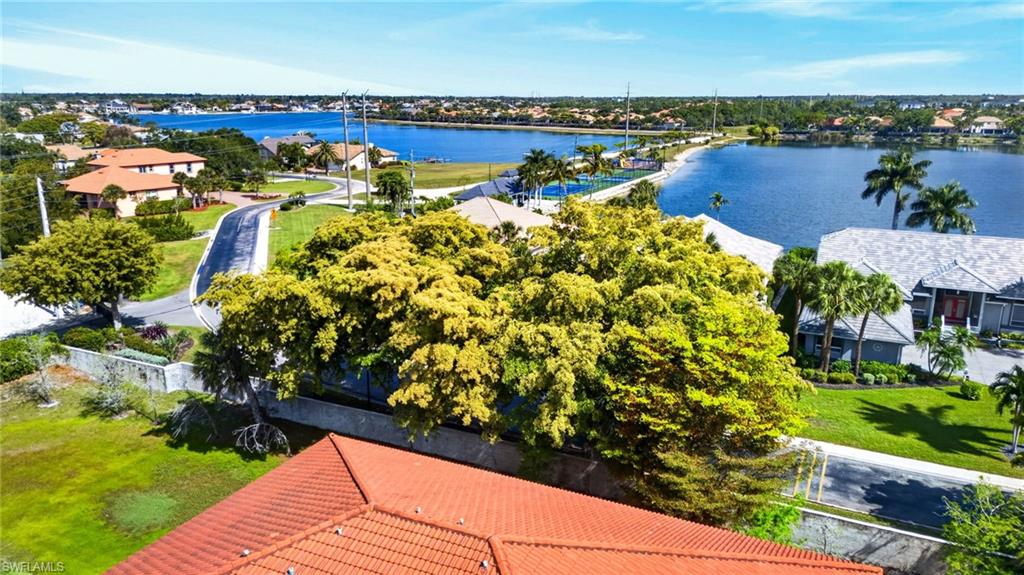 GULF HIDEAWAY - Residential