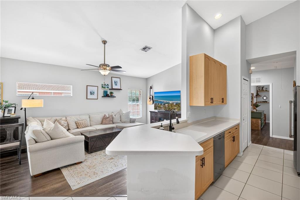 GULF HIDEAWAY - Residential