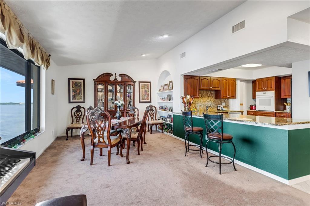 RIVERS CONDO - Residential