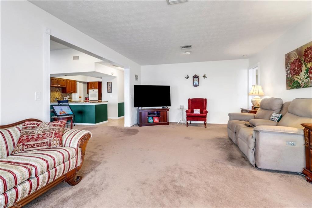 RIVERS CONDO - Residential