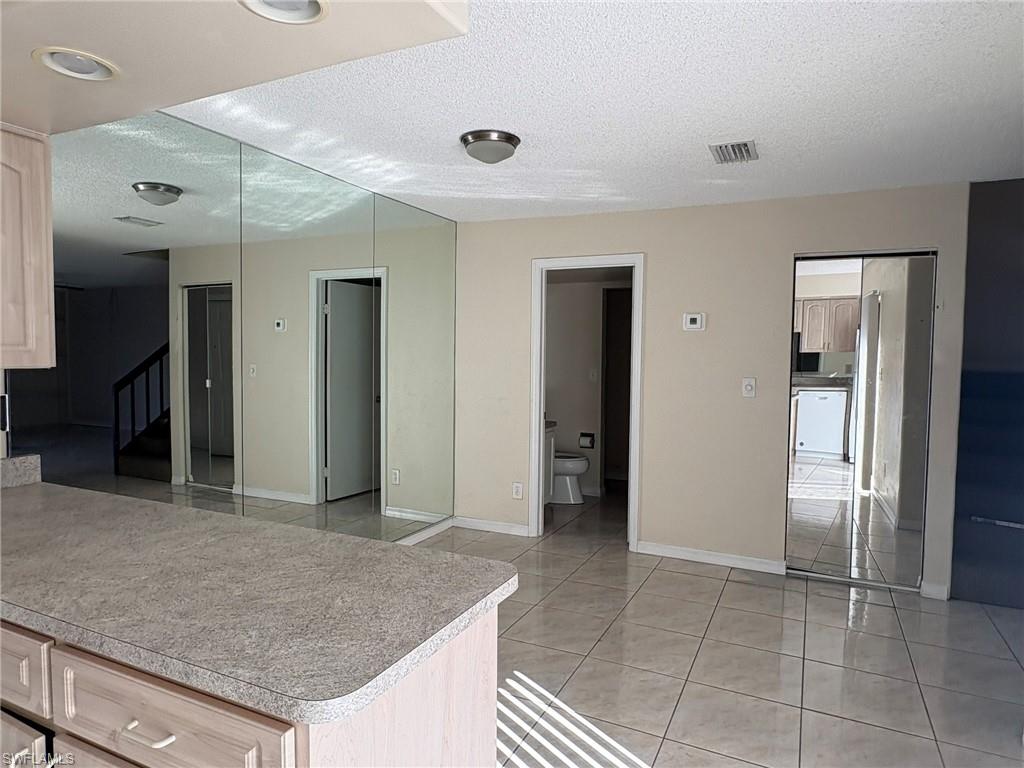 PARKWOODS TOWNHOUSE COMMUNITY - Residential Lease