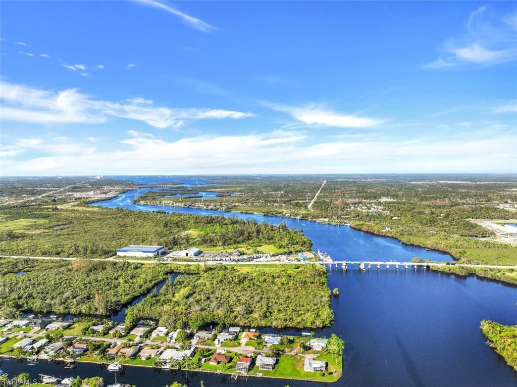 FORT MYERS SHORES - Residential