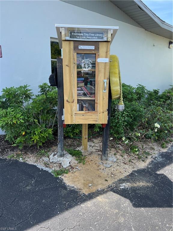 BONITA SHORES - Residential