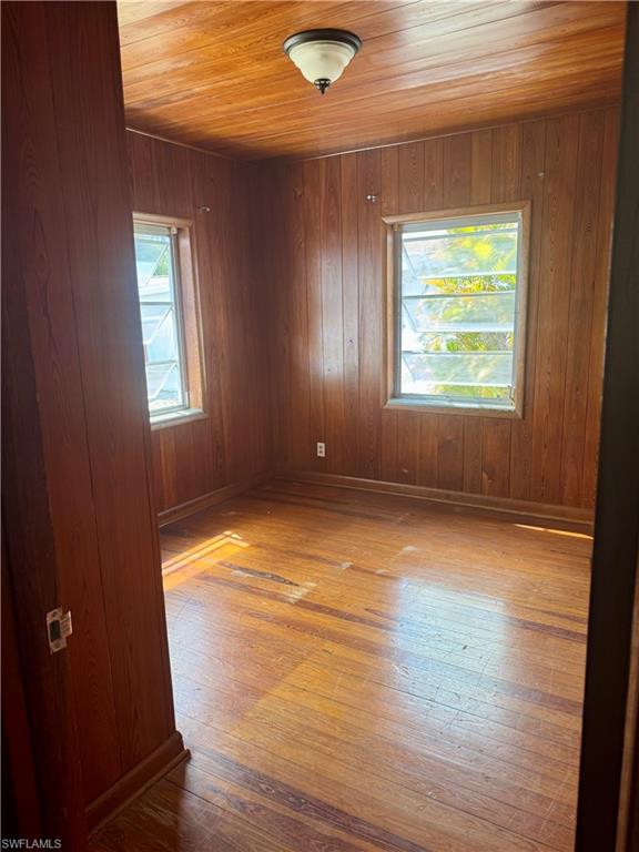 BONITA SHORES - Residential