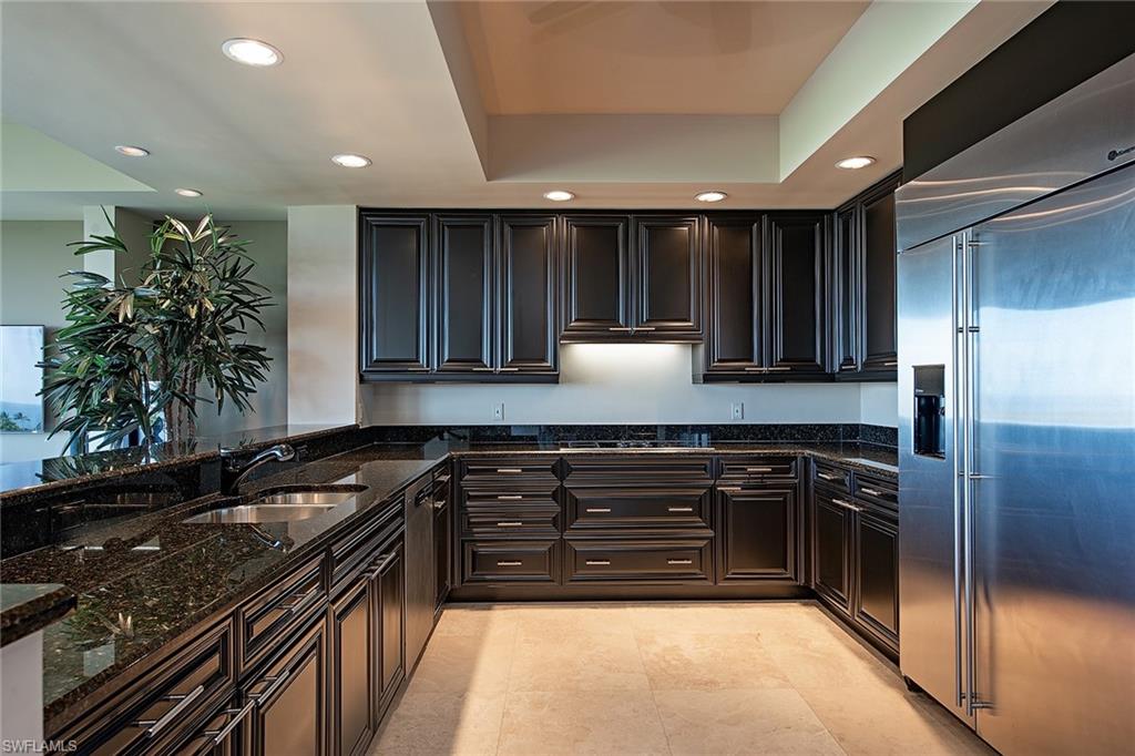 TRIESTE AT BAY COLONY - Residential