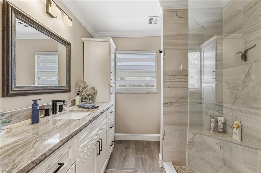 ISLAND PARK - Residential