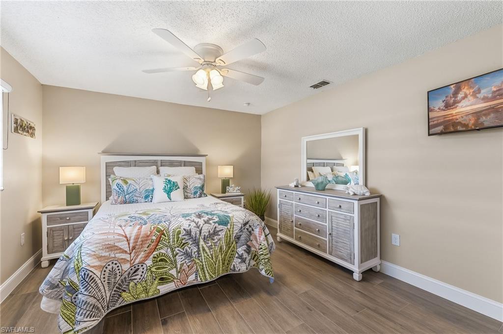 ISLAND PARK - Residential