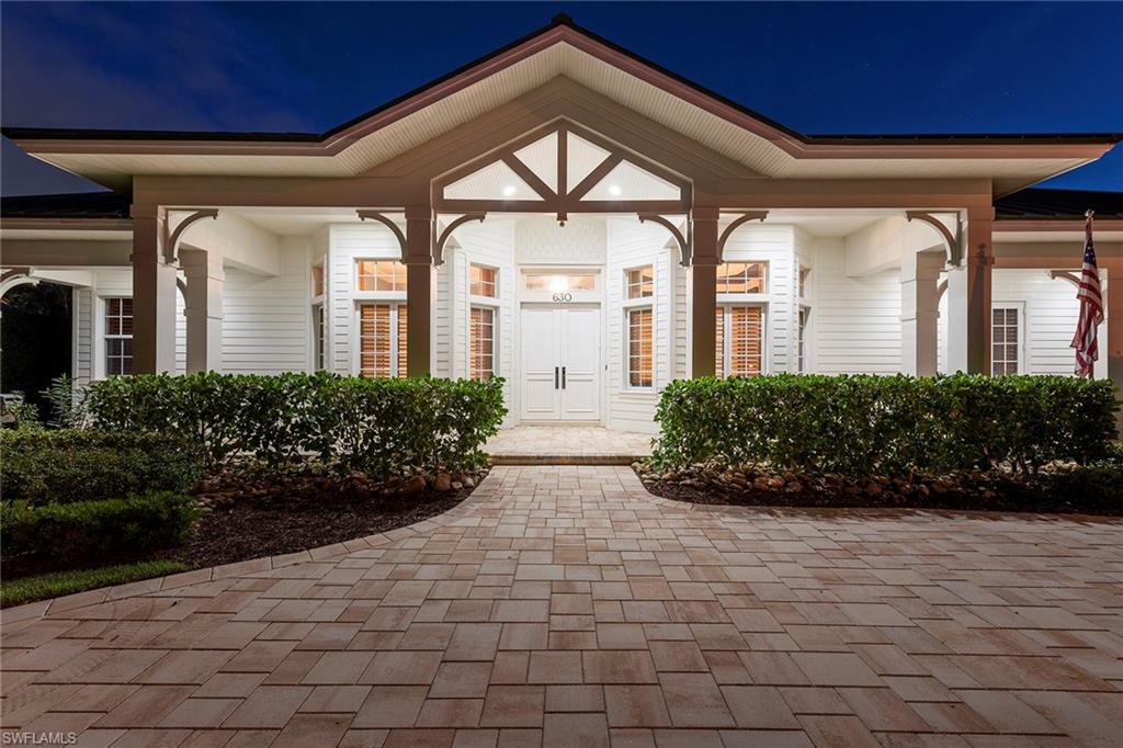 MOORINGS - Residential