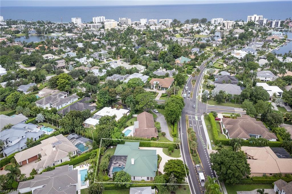 MOORINGS - Residential