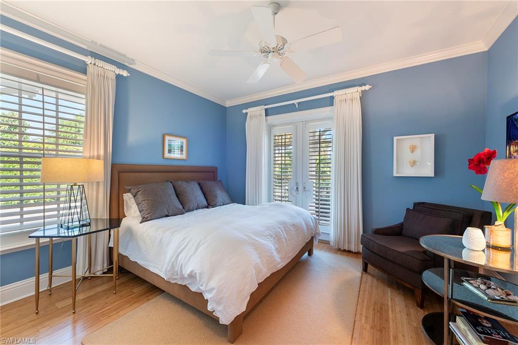 MOORINGS - Residential