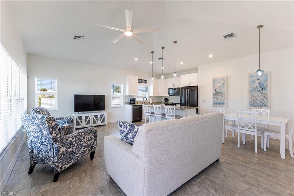 HILLS T.P. - Residential