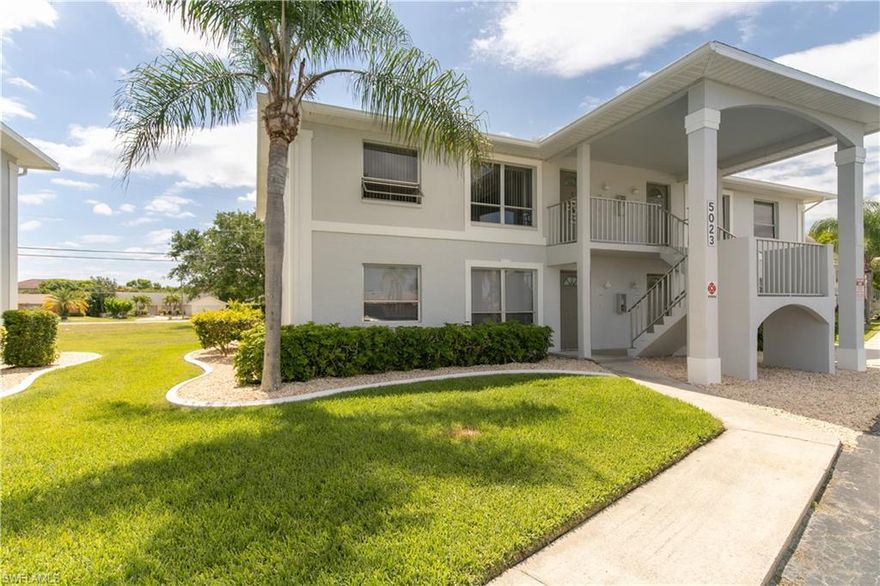 Welcome home to this 2 bedroom 1.5 bath condo that is updated with cortec flooring, a tankless water heater that allows for more storage space, All new electrical outlets and switches, new trim, paint , master bathroom tub and shower surround, granite in all areas. The kitchen cabinets and drawers are all soft close. The outdoor living area was extended with curbing and new stones, the heated community pool is surrounded by new pavers, notice the relaxing mural while there, with 2 gazebos, another covered area with tables and chairs makes for a great gathering place. Camelot park is within 0.3 miles, a multitude of restaurants, Publix is 0.2 miles away. Should you want to make this your forever home, or a second home the lease limits allow for 12, 30 day rentals. This unit has the large green space behind the unit, with the ability to see nature from the lanai.