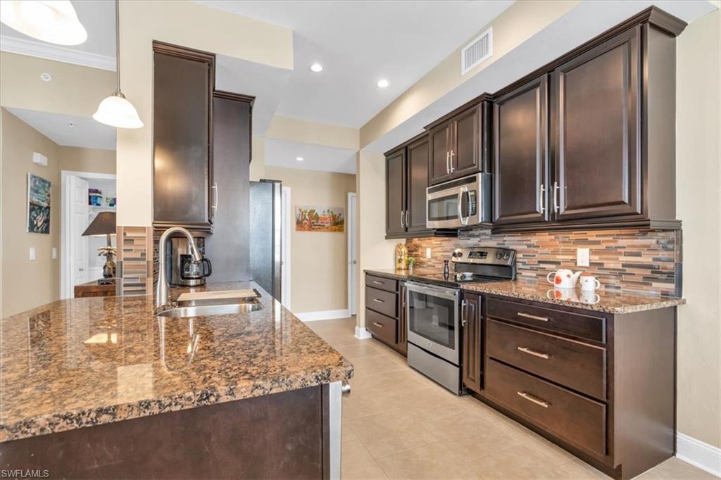 CREEKSIDE PRESERVE - Residential