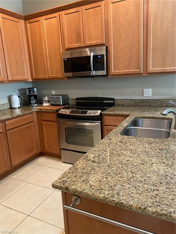 VERONA WALK - Residential Lease