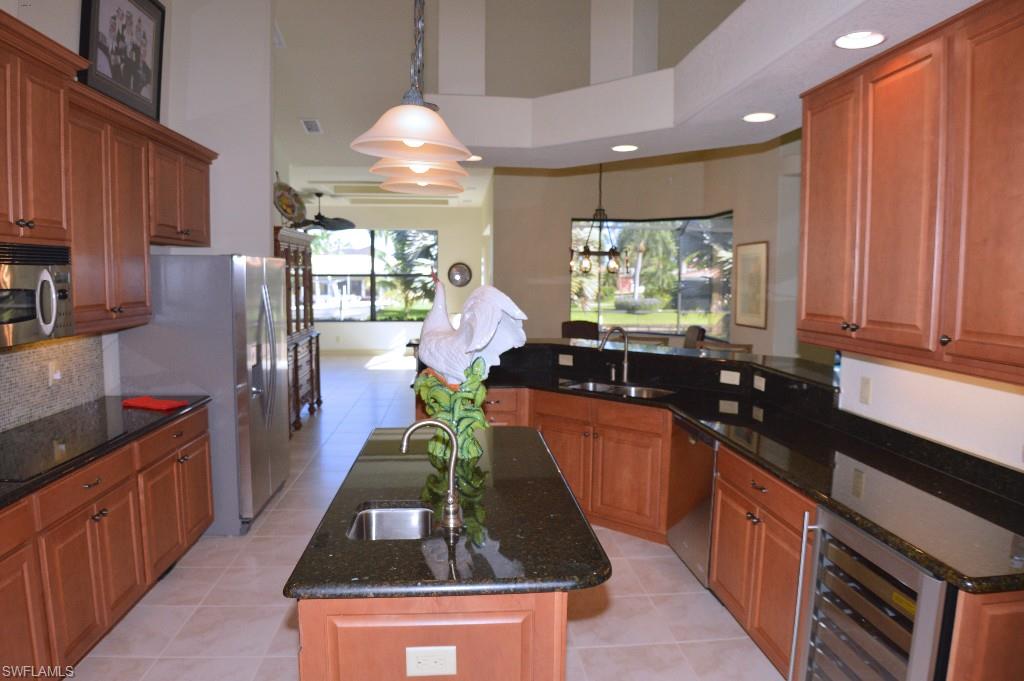 YACHT CLUB - Residential