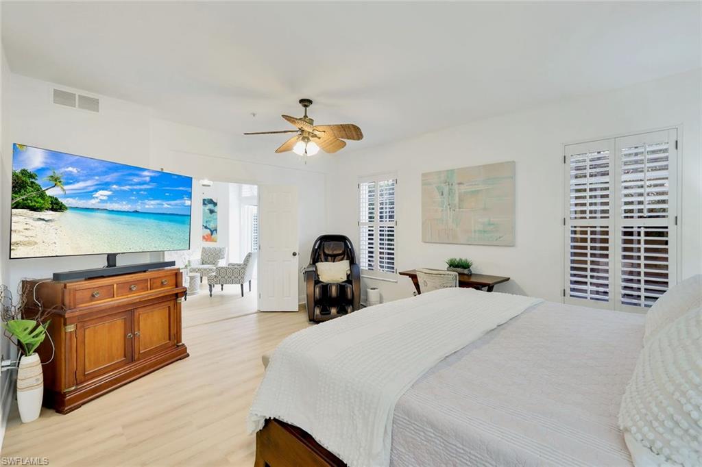 MEWS OF NAPLES - Residential