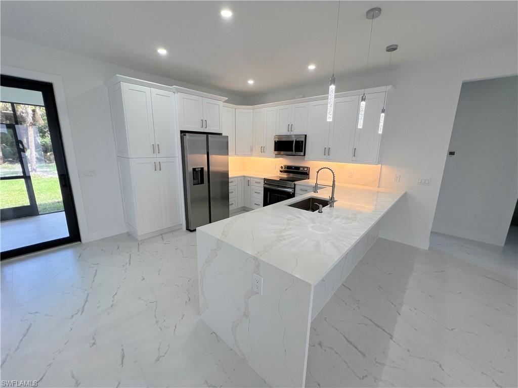 GOLDEN GATE ESTATES - Residential Lease