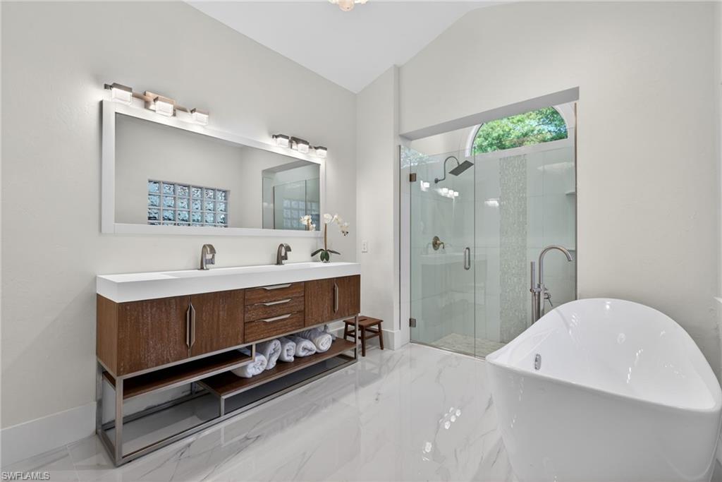 MONTEREY - Residential