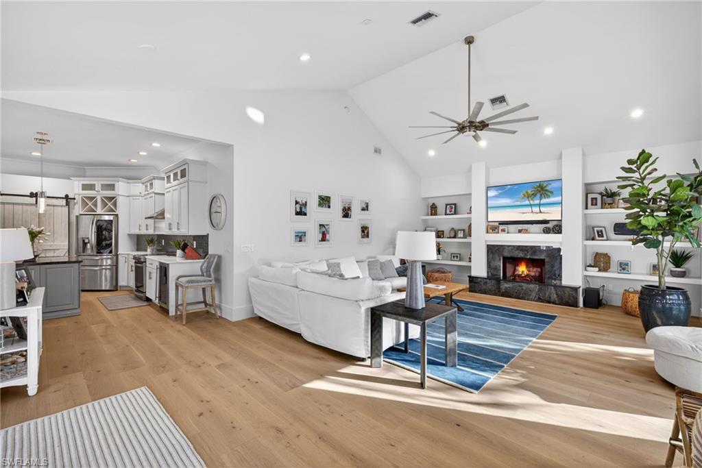 MONTEREY - Residential