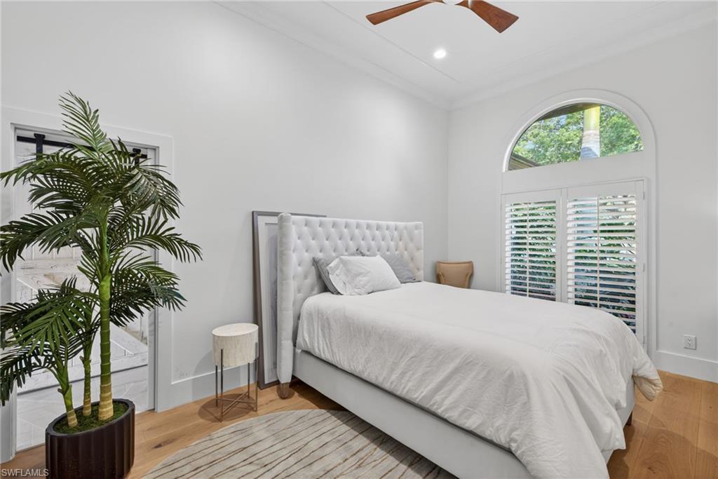 MONTEREY - Residential