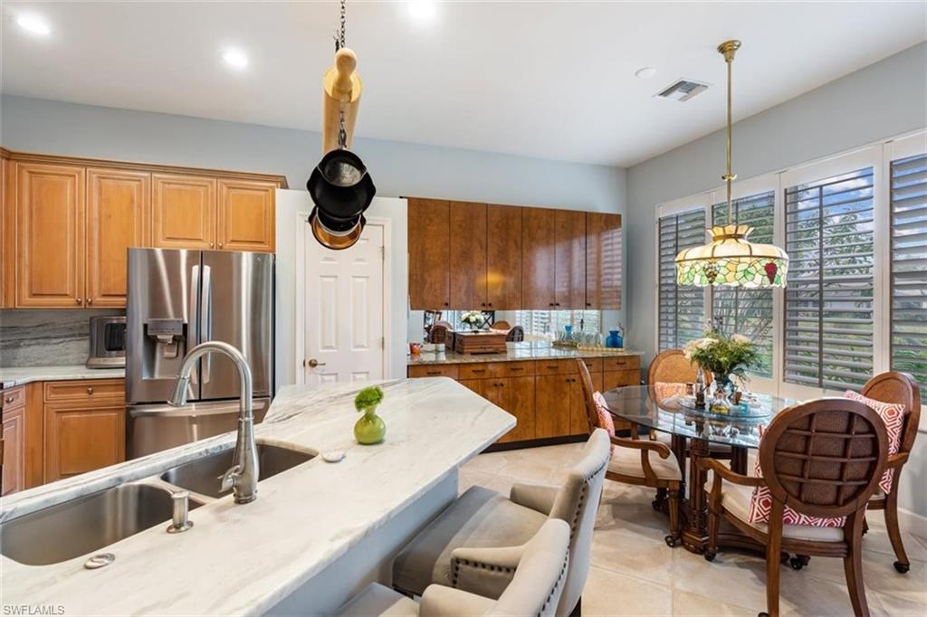 AUTUMN WOODS - Residential