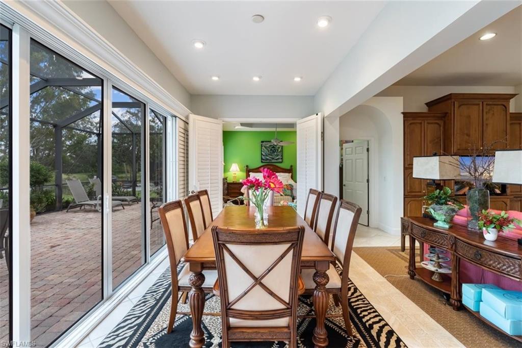 AUTUMN WOODS - Residential