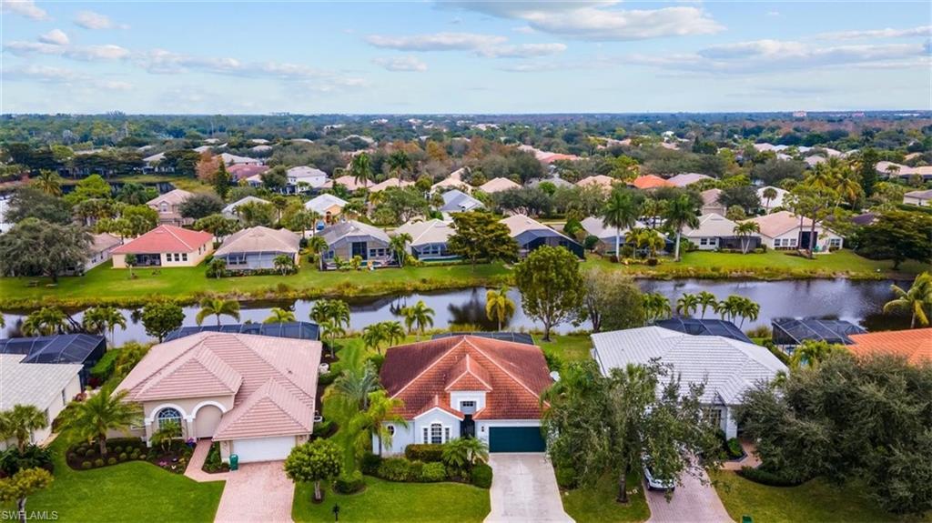 AUTUMN WOODS - Residential