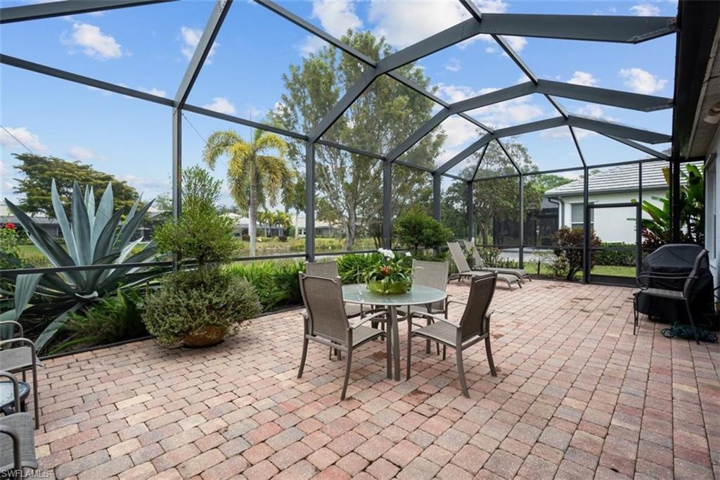 AUTUMN WOODS - Residential