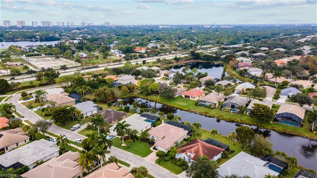 AUTUMN WOODS - Residential