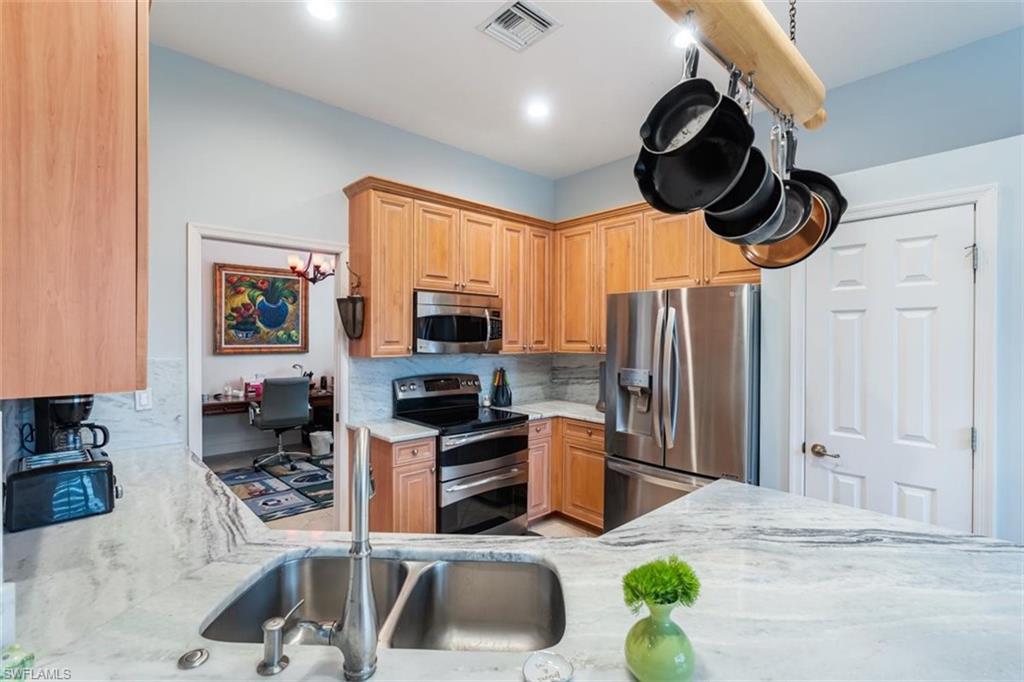 AUTUMN WOODS - Residential