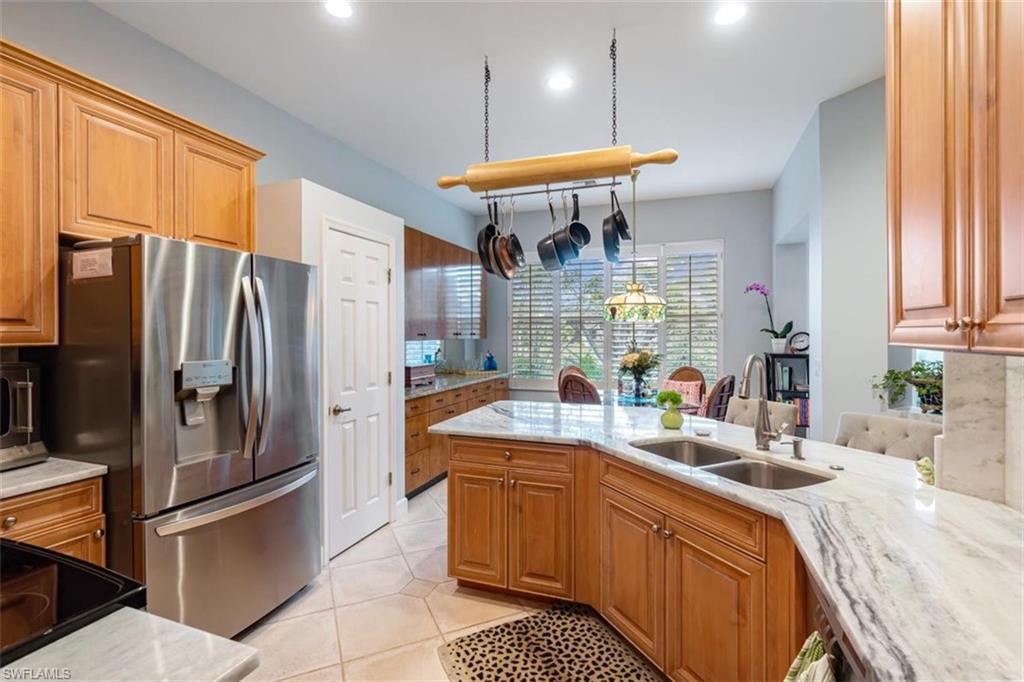 AUTUMN WOODS - Residential