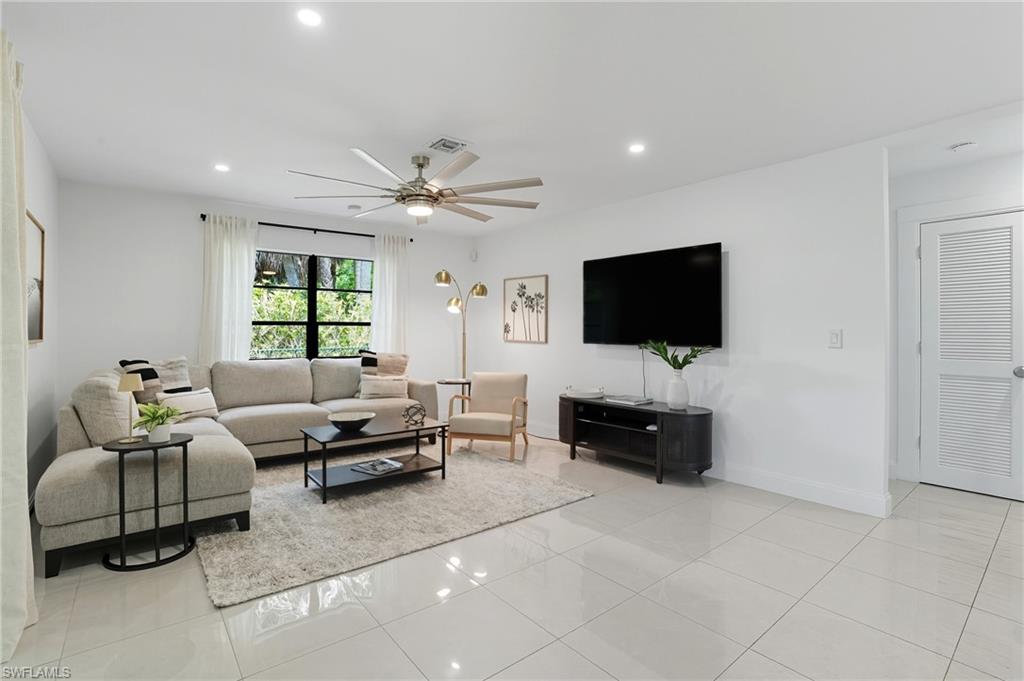 PALM RIVER ESTATES - Residential Lease