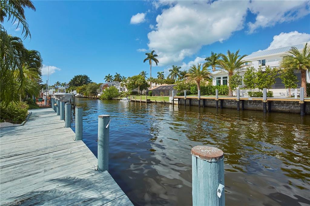 AQUALANE SHORES - Residential