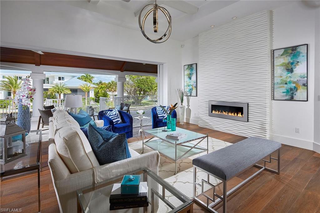 AQUALANE SHORES - Residential