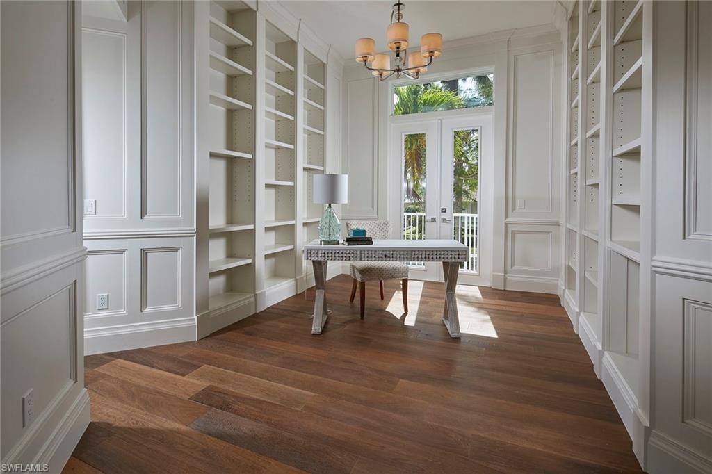 AQUALANE SHORES - Residential