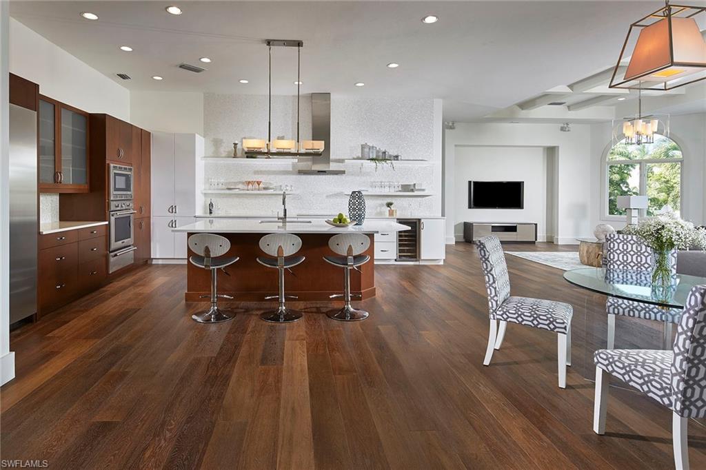 AQUALANE SHORES - Residential