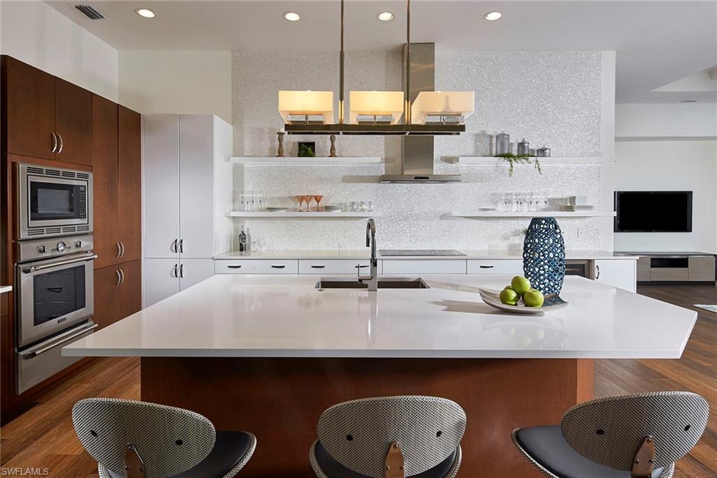 AQUALANE SHORES - Residential