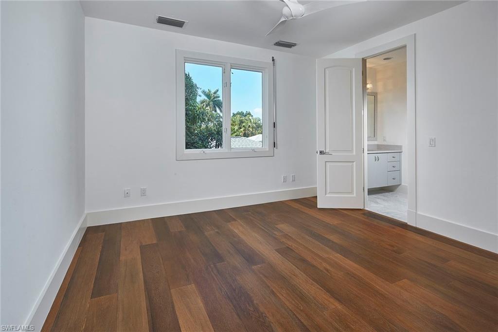 AQUALANE SHORES - Residential