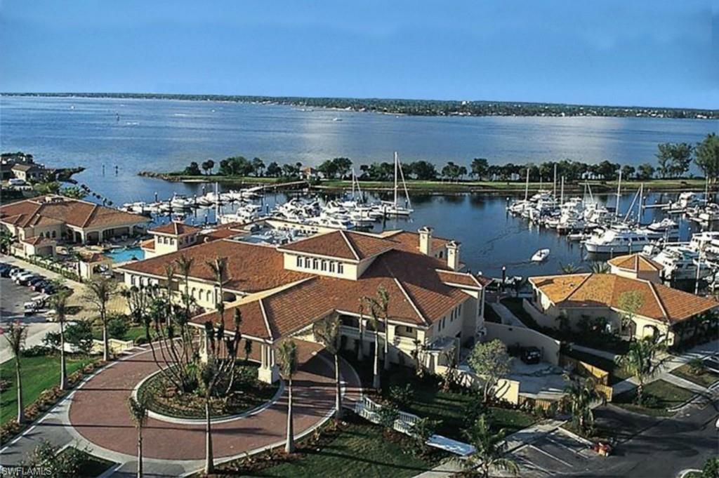 EDGEWATER - Residential